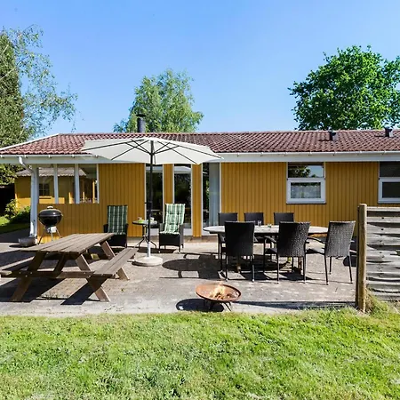 3 Bedroom Awesome In *