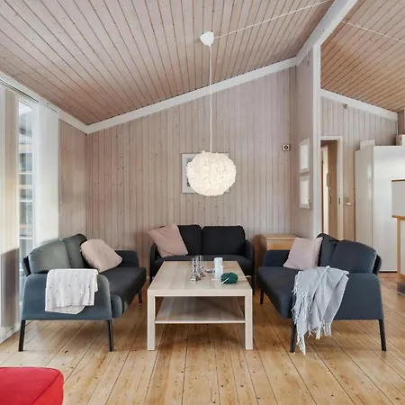 3 Bedroom Awesome In